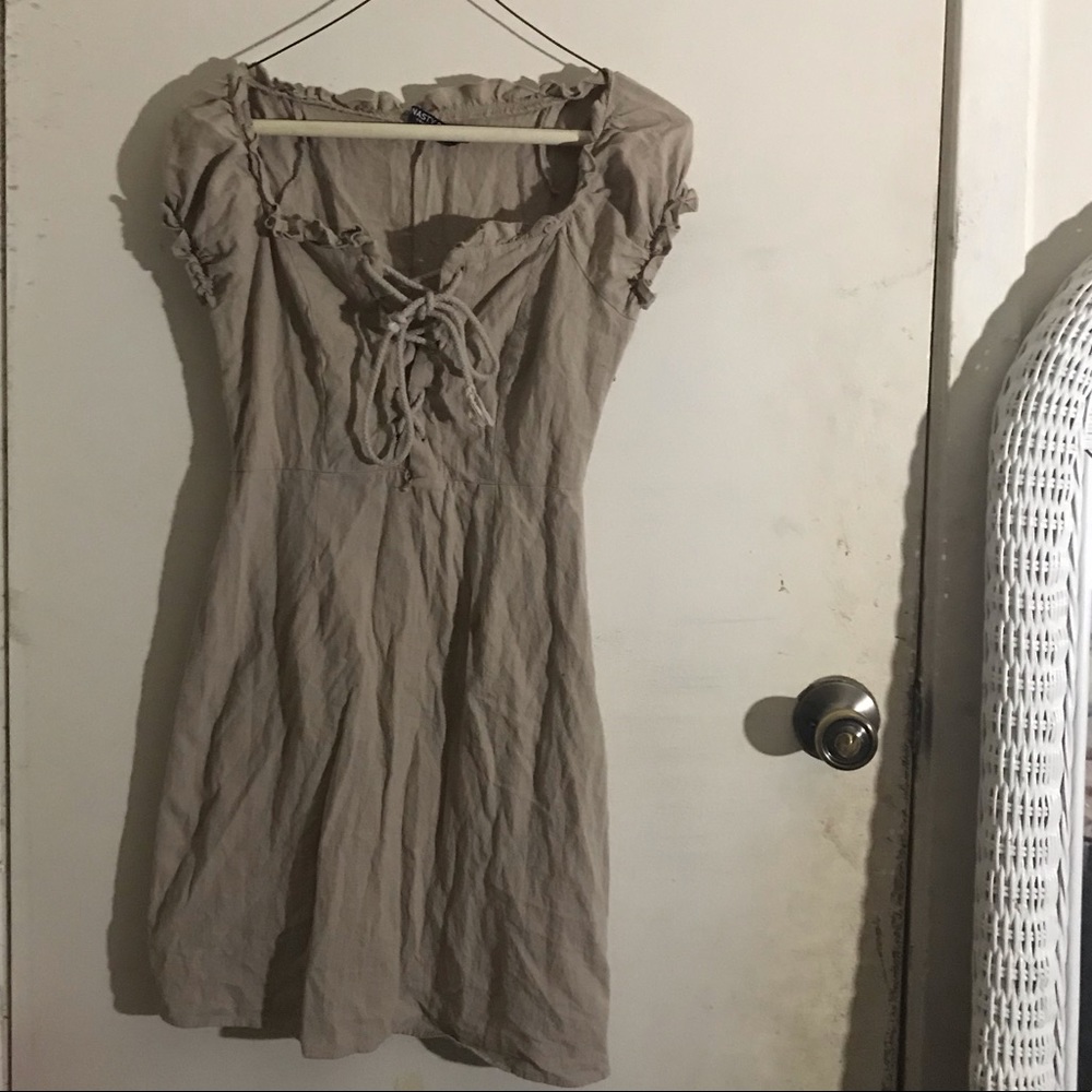 Short sleeved dress